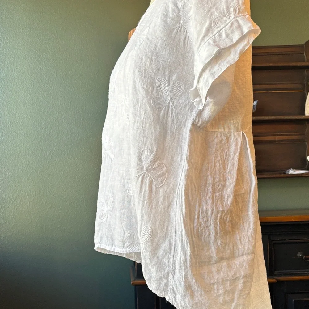 Gorgeous White Italian Linen Embroidered Top - Picture 6 of 14